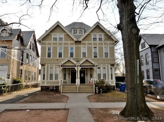 Property for Sale at Howard Avenue, New Haven, Connecticut - Bedrooms: 10 
Bathrooms: 5.5 
Rooms: 16  - $599,000