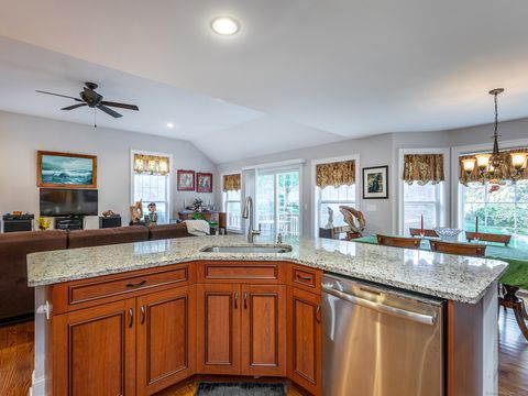 Tiny photo for 1 Blossom Court #1, New Milford, CT 06776 (MLS # 24135079)