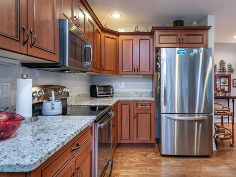 Tiny photo for 1 Blossom Court #1, New Milford, CT 06776 (MLS # 24135079)