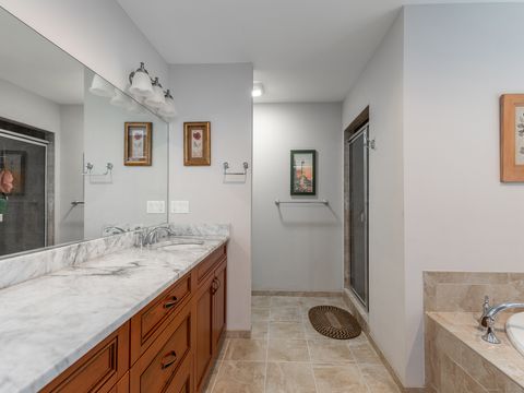 Tiny photo for 1 Blossom Court #1, New Milford, CT 06776 (MLS # 24135079)