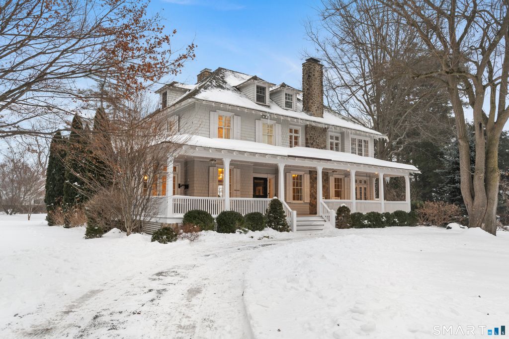 Photo of 242 Ocean Drive W, Stamford, CT 06902 (MLS # 24155326)