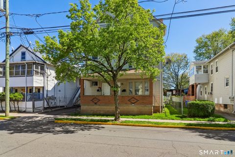 Tiny photo for 39 Grand Street #3, Middletown, CT 06457 (MLS # 24171973)