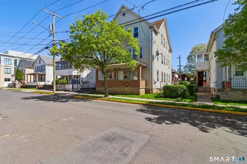 Photo of 39 Grand Street #3, Middletown, CT 06457 (MLS # 24171973)