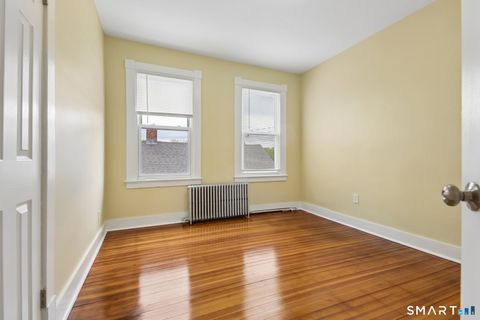 Tiny photo for 39 Grand Street #3, Middletown, CT 06457 (MLS # 24171973)