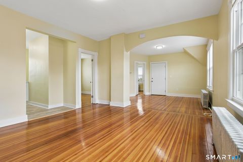 Tiny photo for 39 Grand Street #3, Middletown, CT 06457 (MLS # 24171973)
