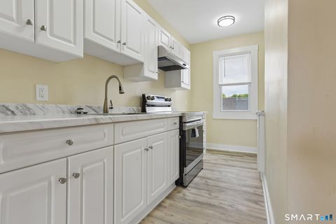 Tiny photo for 39 Grand Street #3, Middletown, CT 06457 (MLS # 24171973)