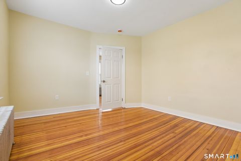 Tiny photo for 39 Grand Street #3, Middletown, CT 06457 (MLS # 24171973)
