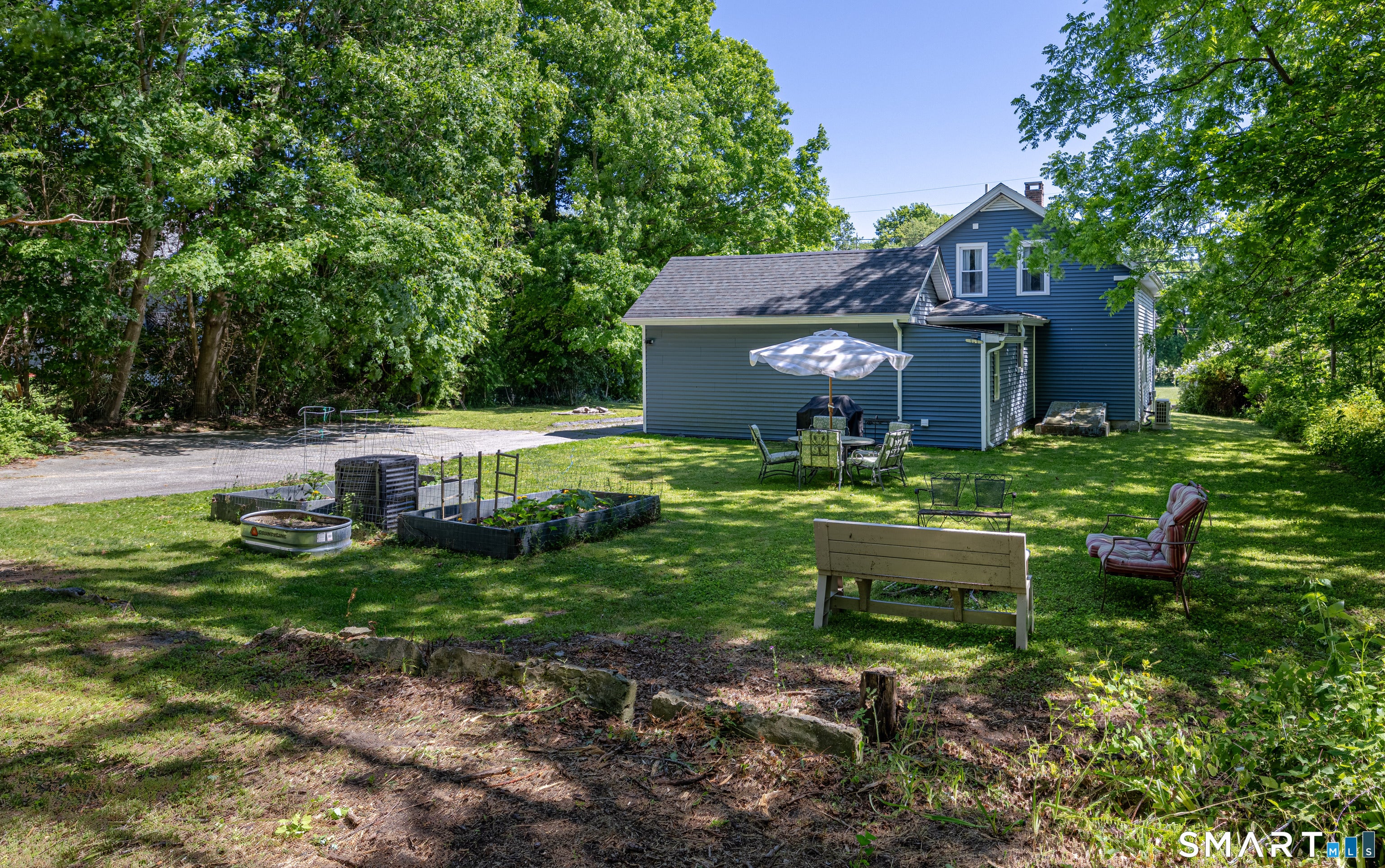 1414 Hartford Pike