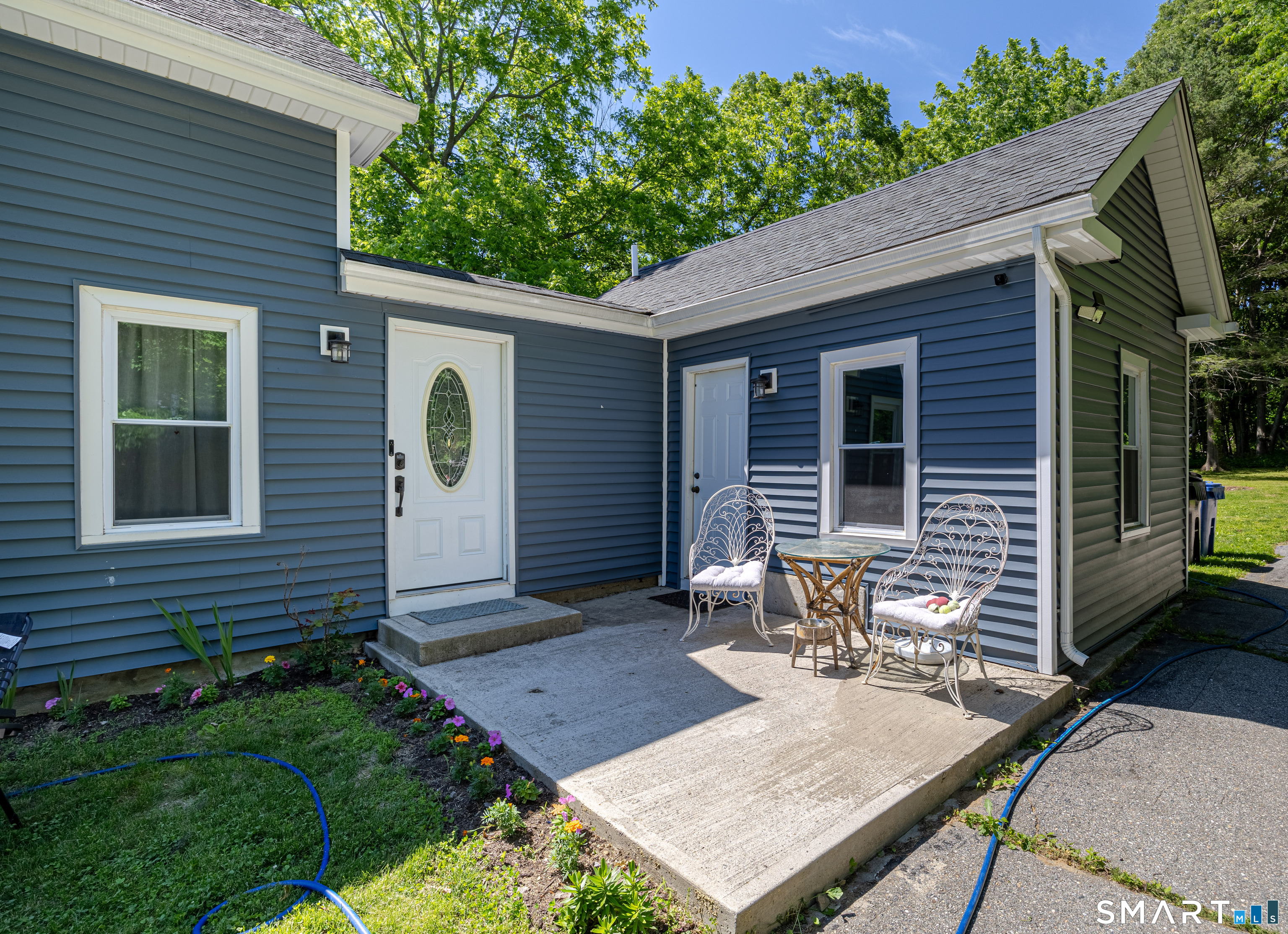 1414 Hartford Pike