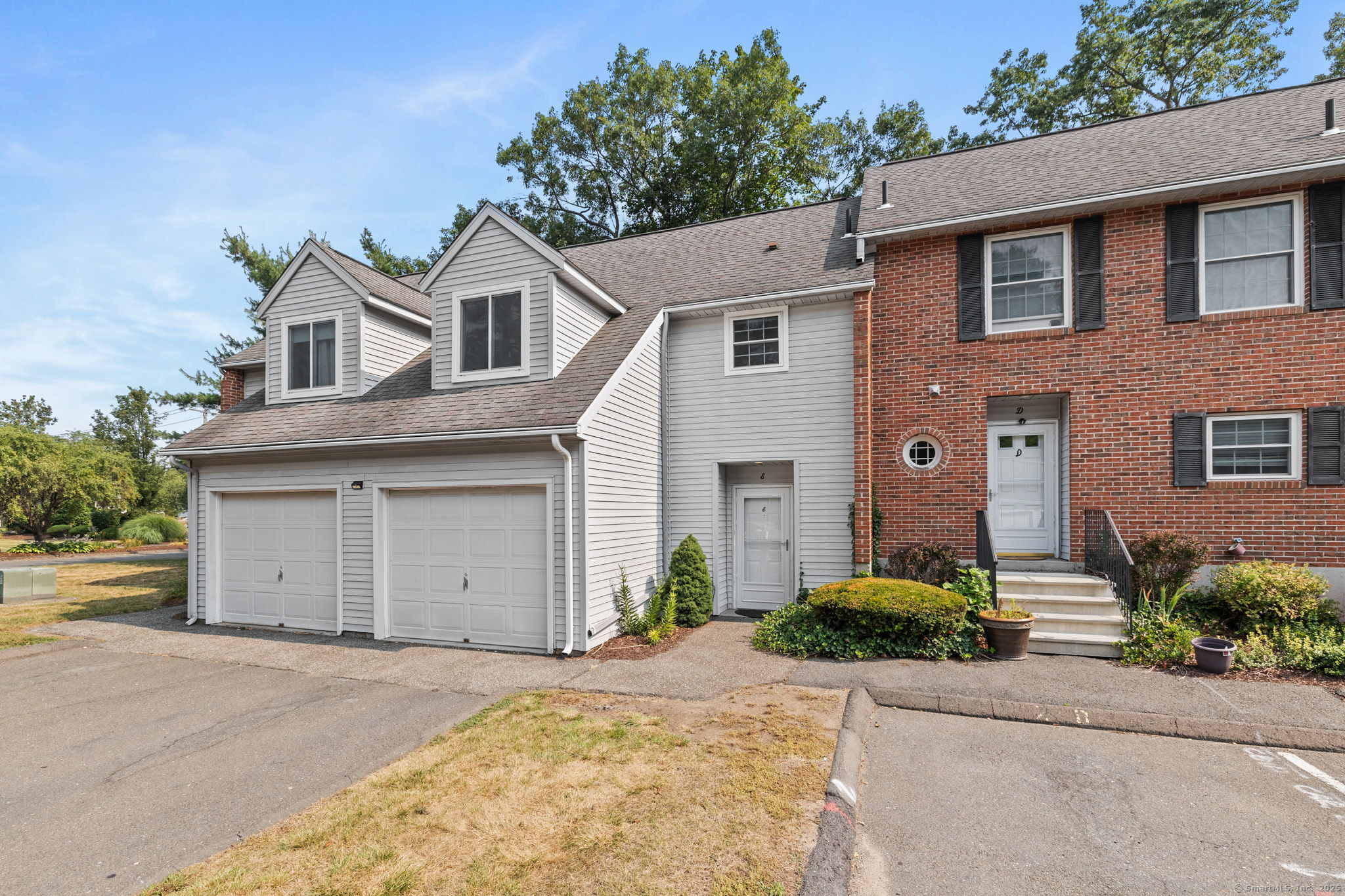 190 Tomlinson Avenue APT 2E