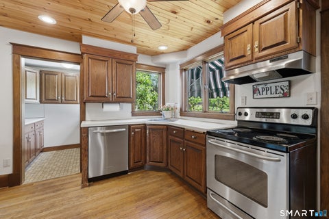 Tiny photo for 2 Quarry Road, Simsbury, CT 06070 (MLS # 24208927)