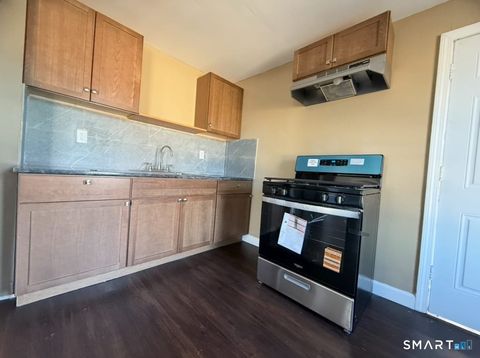 Photo of 26 Clarence Street #2, Bridgeport, CT 06608 (MLS # 24150800)