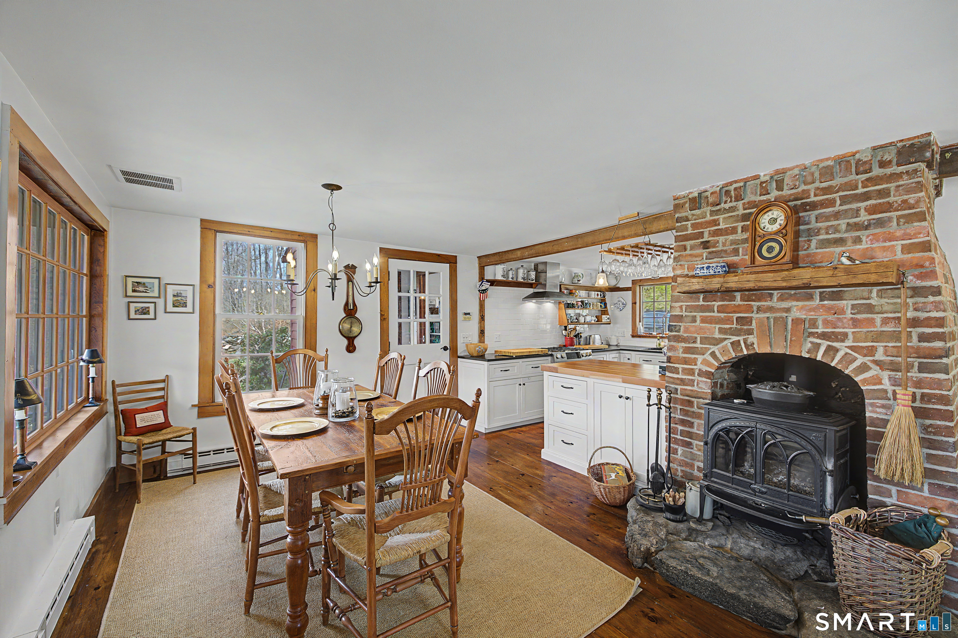 75 Lake Lillinonah Road North