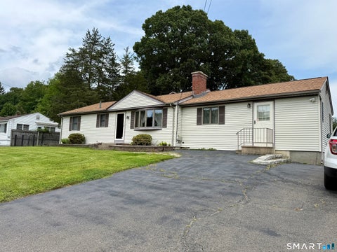 Photo of 232 Lakeside Boulevard E, Waterbury, CT 06708 (MLS # 24202960)
