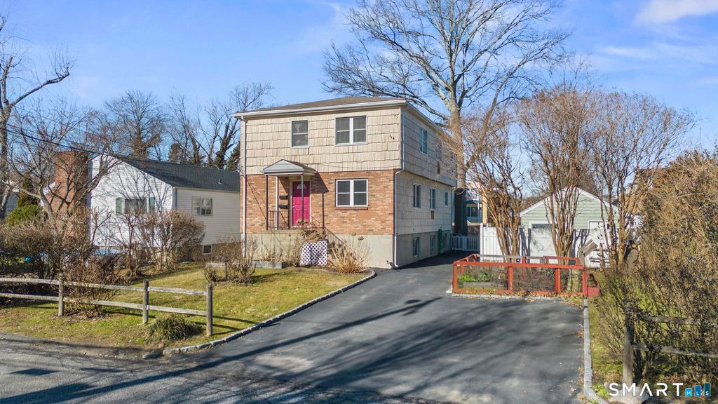 Photo of 110 Burwood Avenue #2, Stamford, CT 06902 (MLS # 24153485)