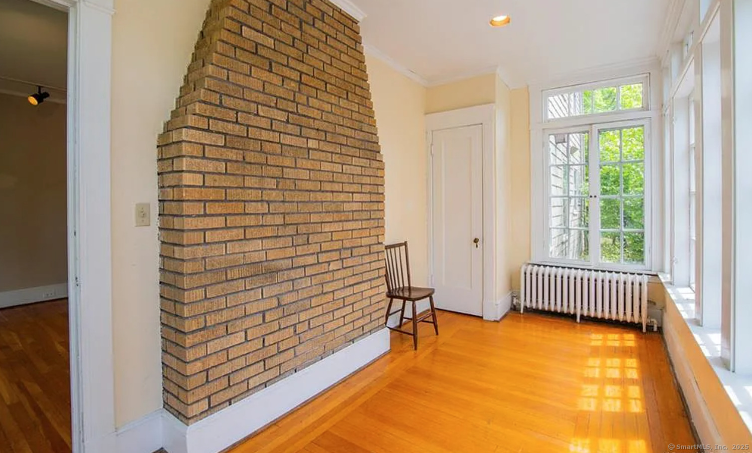 187 West Park Avenue