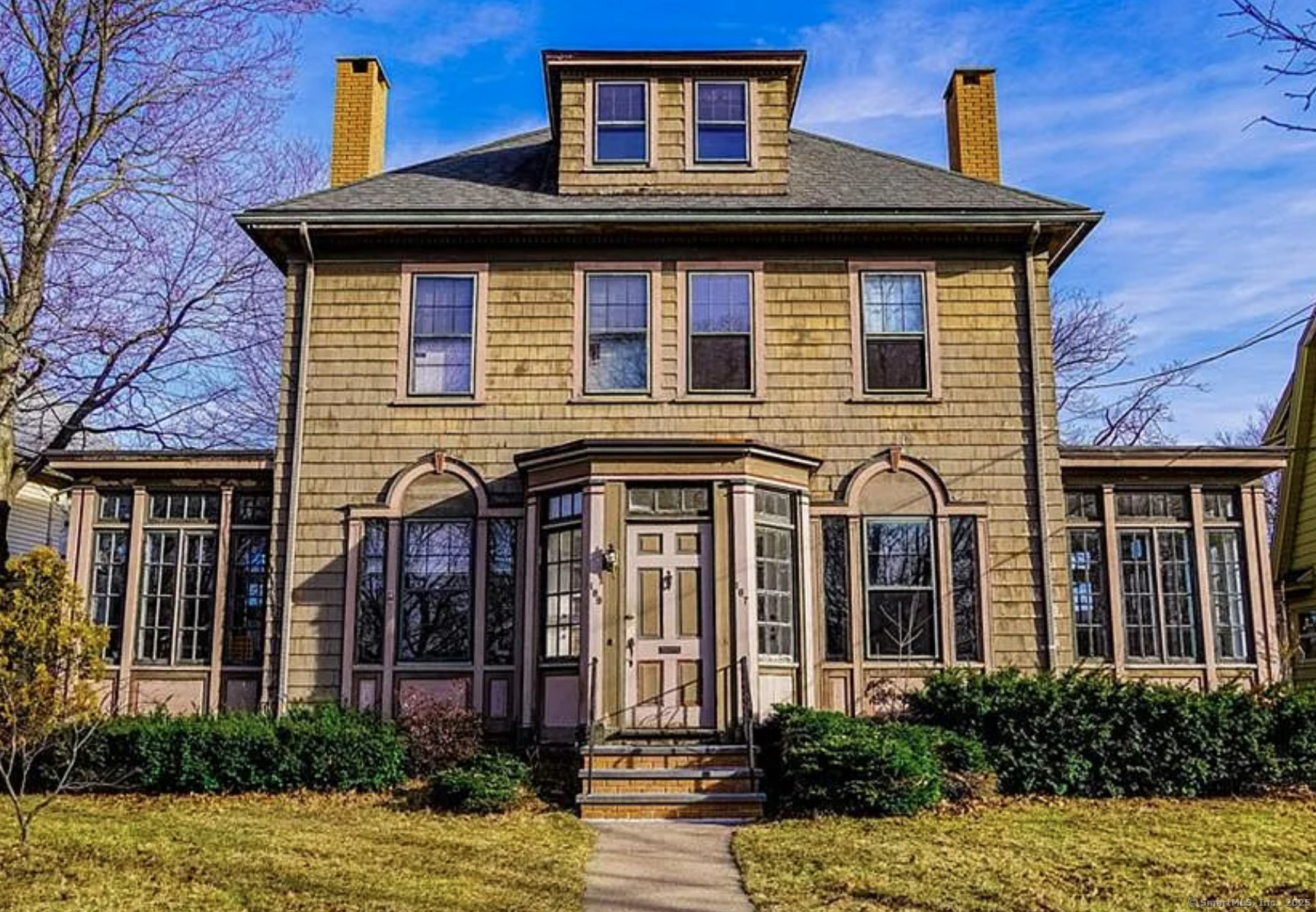 W Park Avenue, New Haven, Connecticut - 9 Bedrooms  
4.5 Bathrooms  
18 Rooms - 