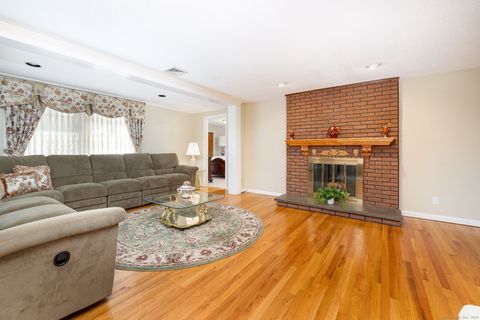 Tiny photo for 101 Collier Road, Wethersfield, CT 06109 (MLS # 24134218)