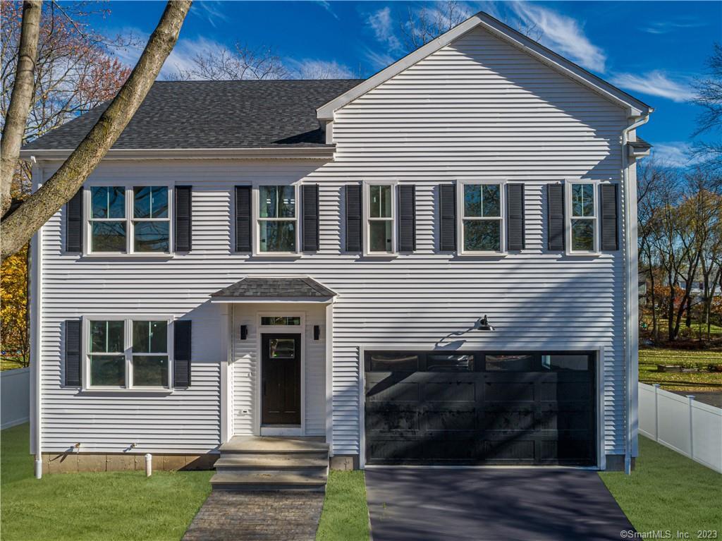 Photo 1 of 199 Courtland Avenue, Stamford, Connecticut, $1,165,000, Web #: 170508645