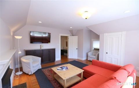 Tiny photo for 392 Orange Street #3, New Haven, CT 06511 (MLS # 24174017)
