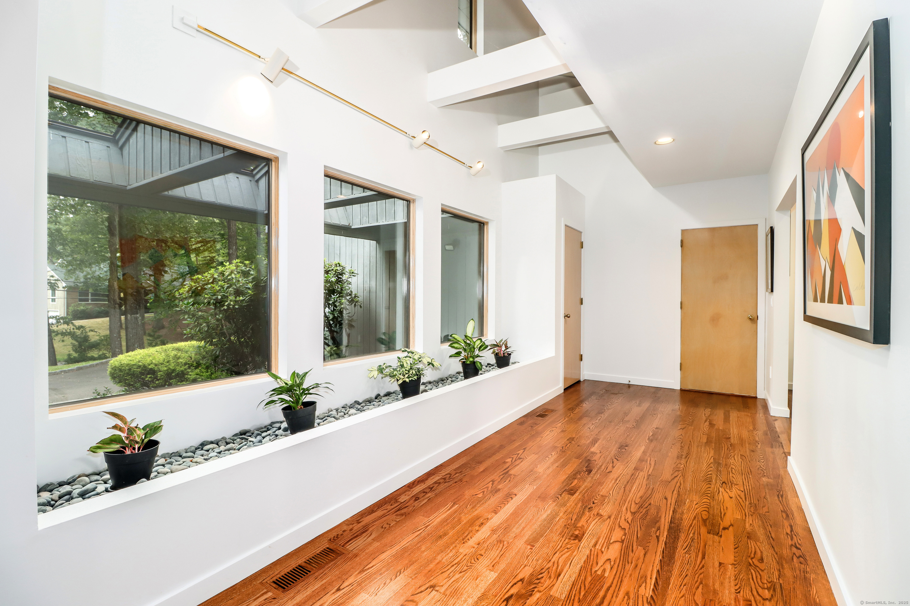 Stamford, Connecticut 06903, United States, 4 Bedrooms Bedrooms, ,4 BathroomsBathrooms,Residential,Active,190242