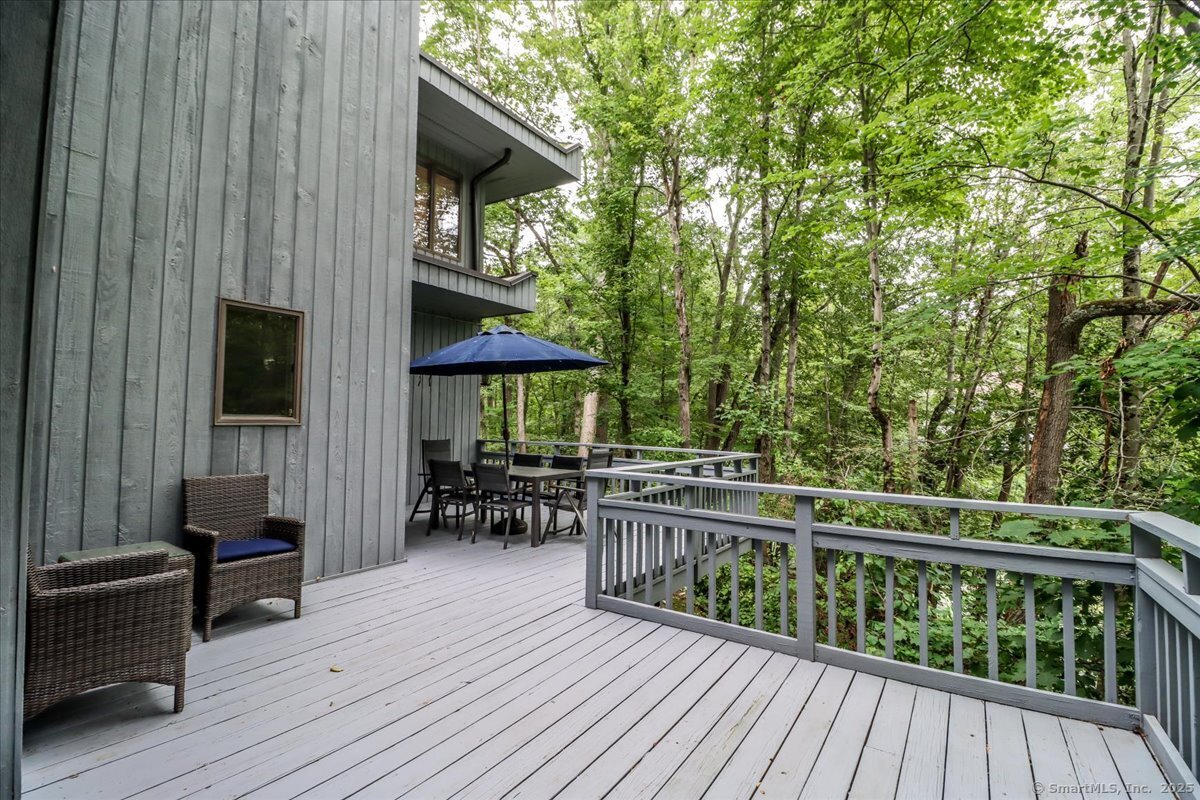 Stamford, Connecticut 06903, United States, 4 Bedrooms Bedrooms, ,4 BathroomsBathrooms,Residential,Active,190242