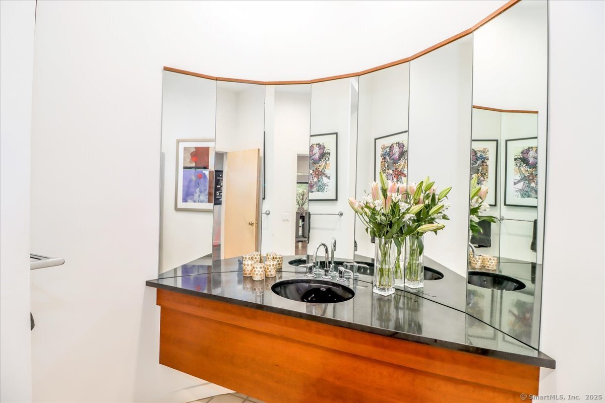 Stamford, Connecticut 06903, United States, 4 Bedrooms Bedrooms, ,4 BathroomsBathrooms,Residential,Active,190242