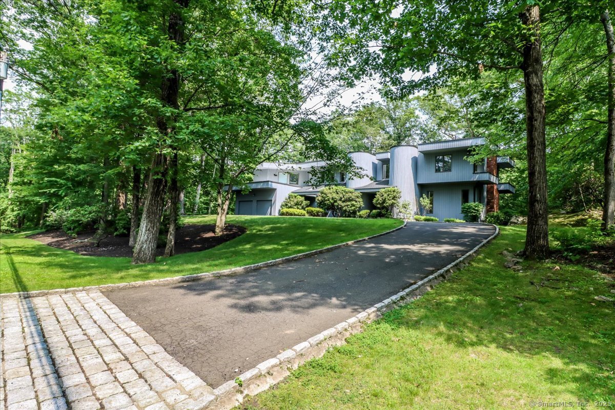 Stamford, Connecticut 06903, United States, 4 Bedrooms Bedrooms, ,4 BathroomsBathrooms,Residential,Active,190242