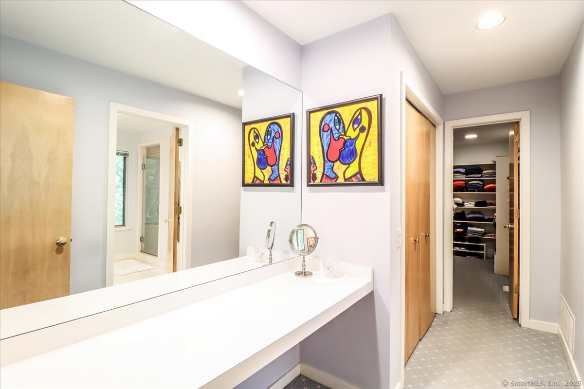 Stamford, Connecticut 06903, United States, 4 Bedrooms Bedrooms, ,4 BathroomsBathrooms,Residential,Active,190242