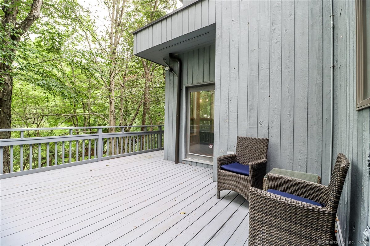 Stamford, Connecticut 06903, United States, 4 Bedrooms Bedrooms, ,4 BathroomsBathrooms,Residential,Active,190242