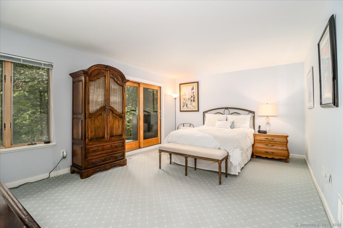 Stamford, Connecticut 06903, United States, 4 Bedrooms Bedrooms, ,4 BathroomsBathrooms,Residential,Active,190242