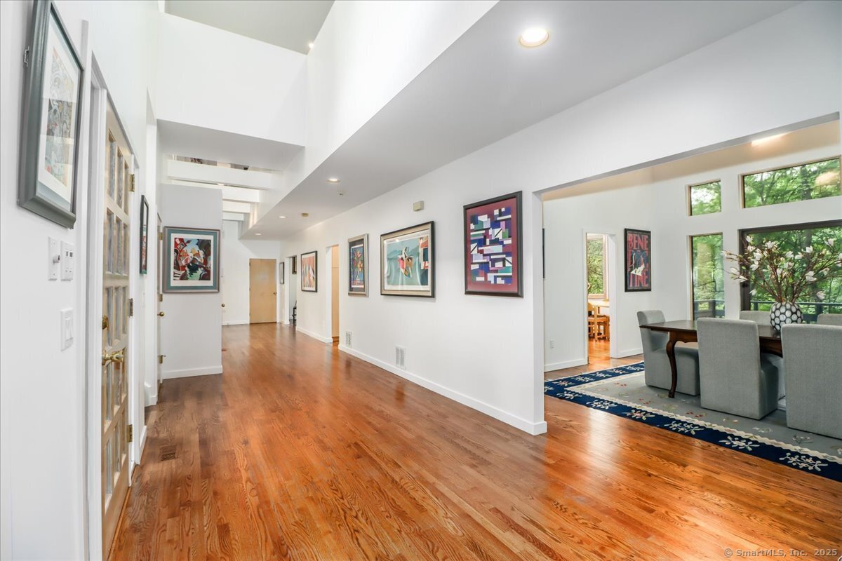 Stamford, Connecticut 06903, United States, 4 Bedrooms Bedrooms, ,4 BathroomsBathrooms,Residential,Active,190242