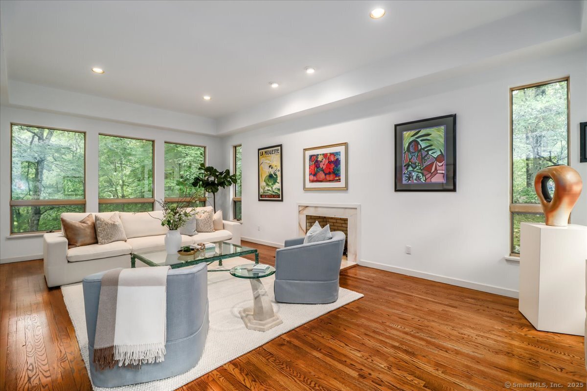 Stamford, Connecticut 06903, United States, 4 Bedrooms Bedrooms, ,4 BathroomsBathrooms,Residential,Active,190242