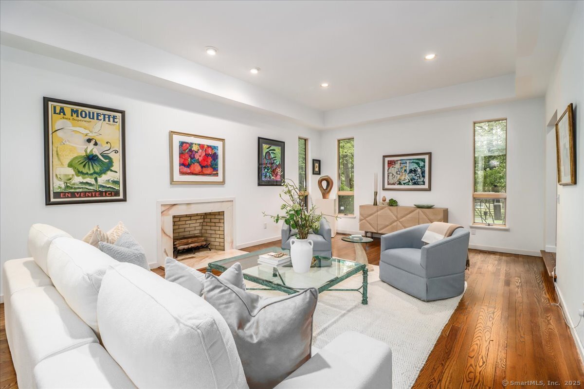 Stamford, Connecticut 06903, United States, 4 Bedrooms Bedrooms, ,4 BathroomsBathrooms,Residential,Active,190242