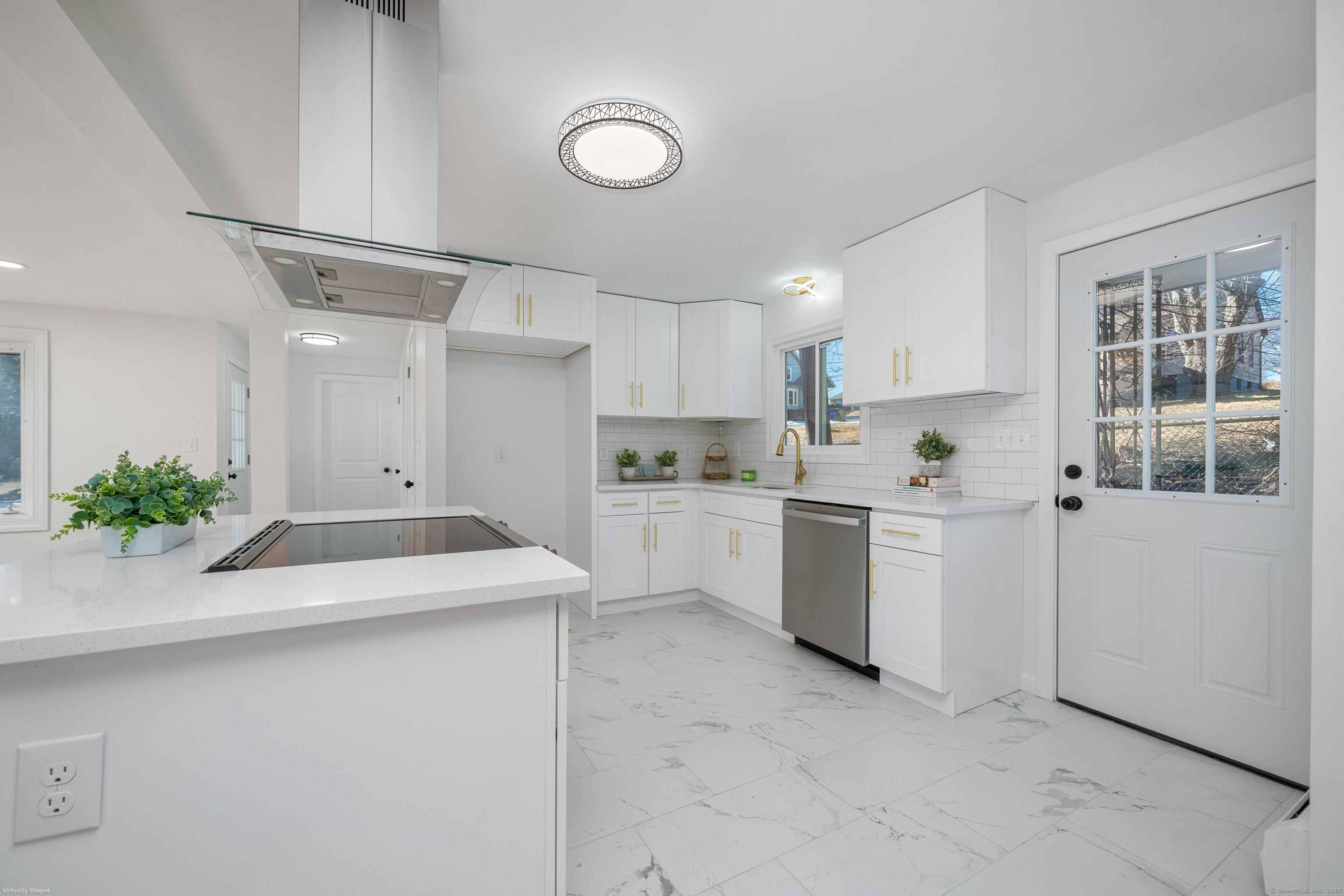 157 Crest Street, Wethersfield, Connecticut image 13