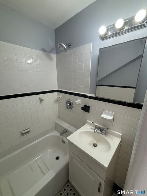 Tiny photo for 86 Birdsey Street #3R, Bridgeport, CT 06610 (MLS # 24169020)