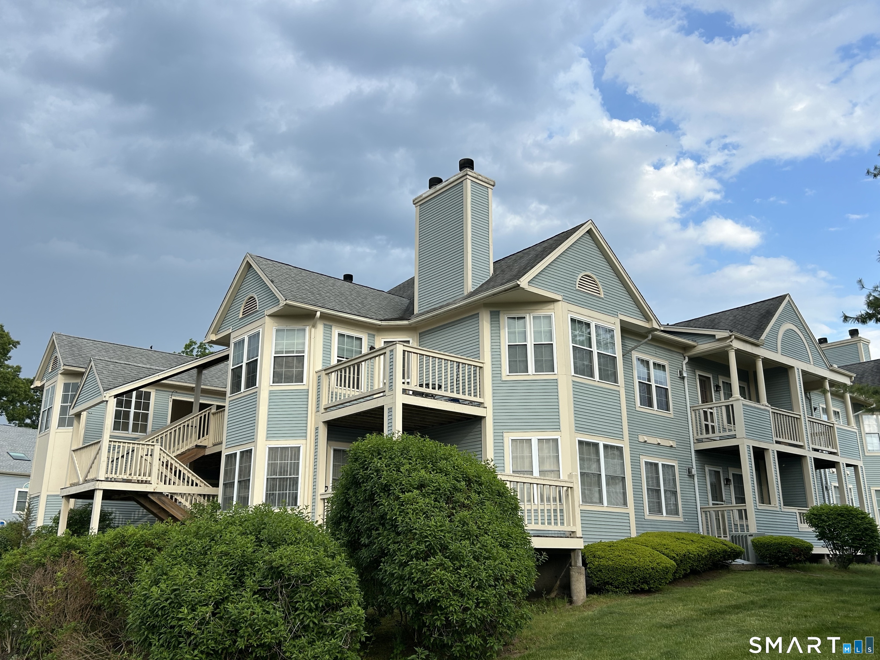 75 Redwood Drive 708