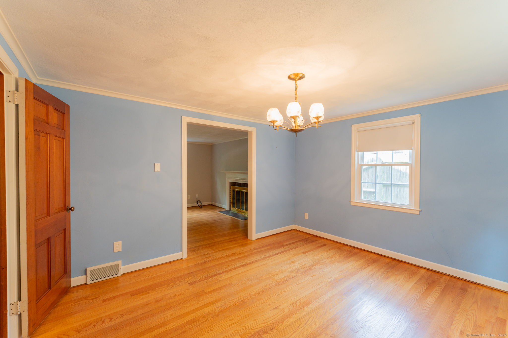 West Hartford, Connecticut 06107, United States, 4 Bedrooms Bedrooms, ,3 BathroomsBathrooms,Residential,Pending,206144