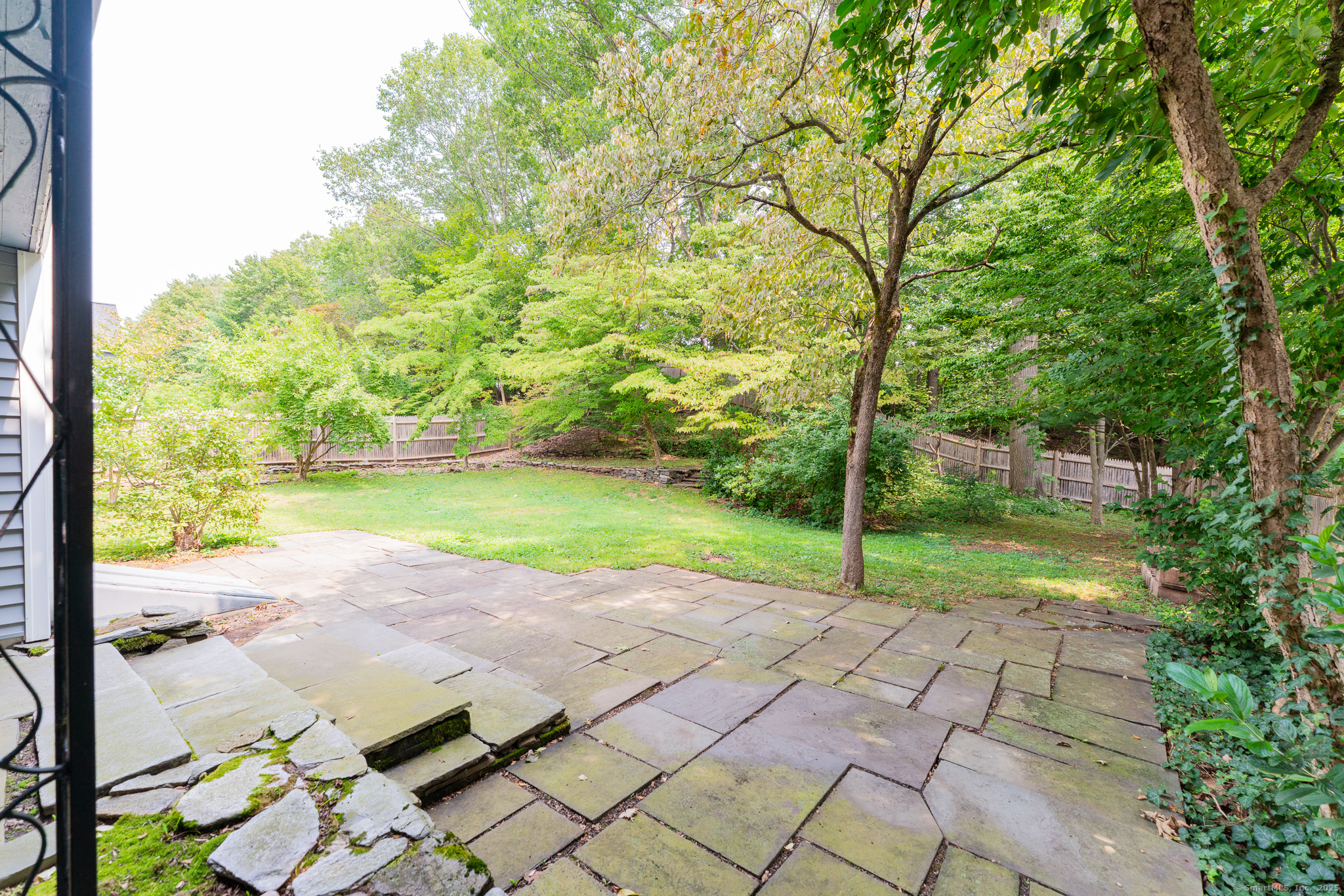 West Hartford, Connecticut 06107, United States, 4 Bedrooms Bedrooms, ,3 BathroomsBathrooms,Residential,Pending,206144