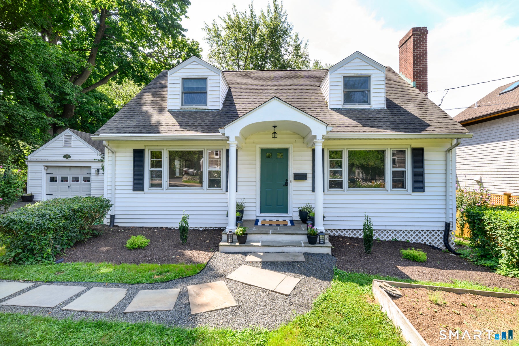 271 Soundview Avenue
