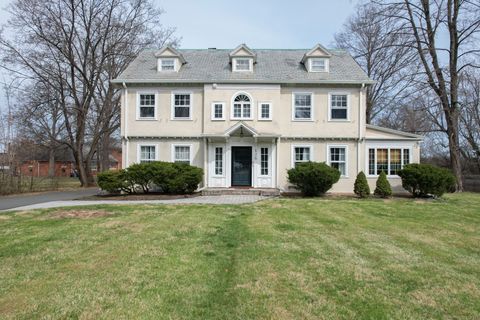 128 Bloomfield Avenue Hartford CT 06105