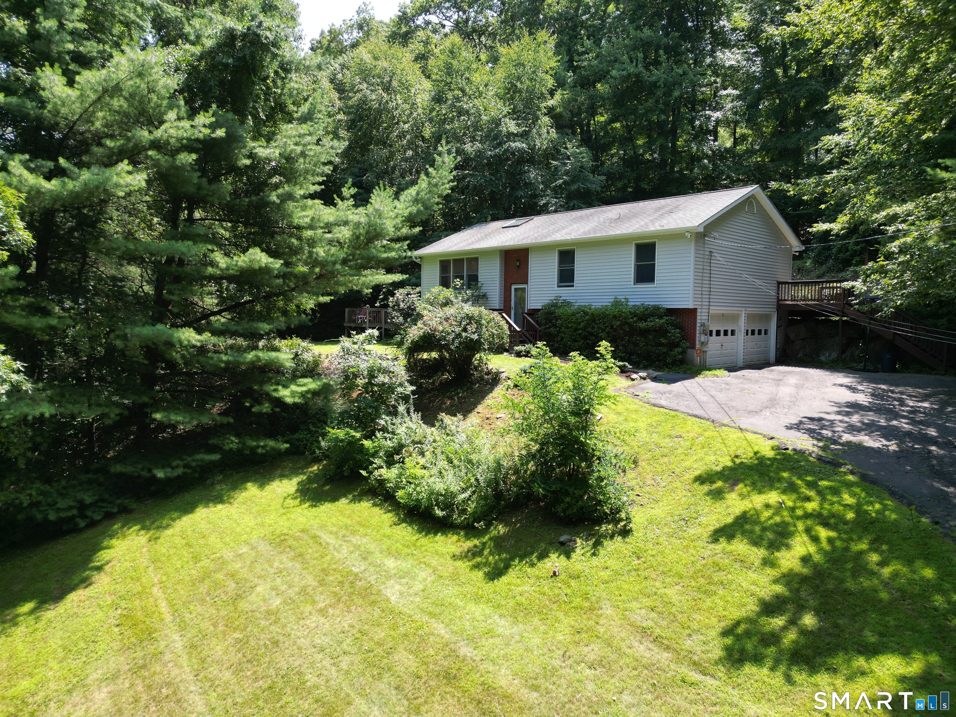 8 Old Bridge Road West
