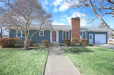 46 Miner Avenue, Waterford, CT 06385 - MLS#: 24074632