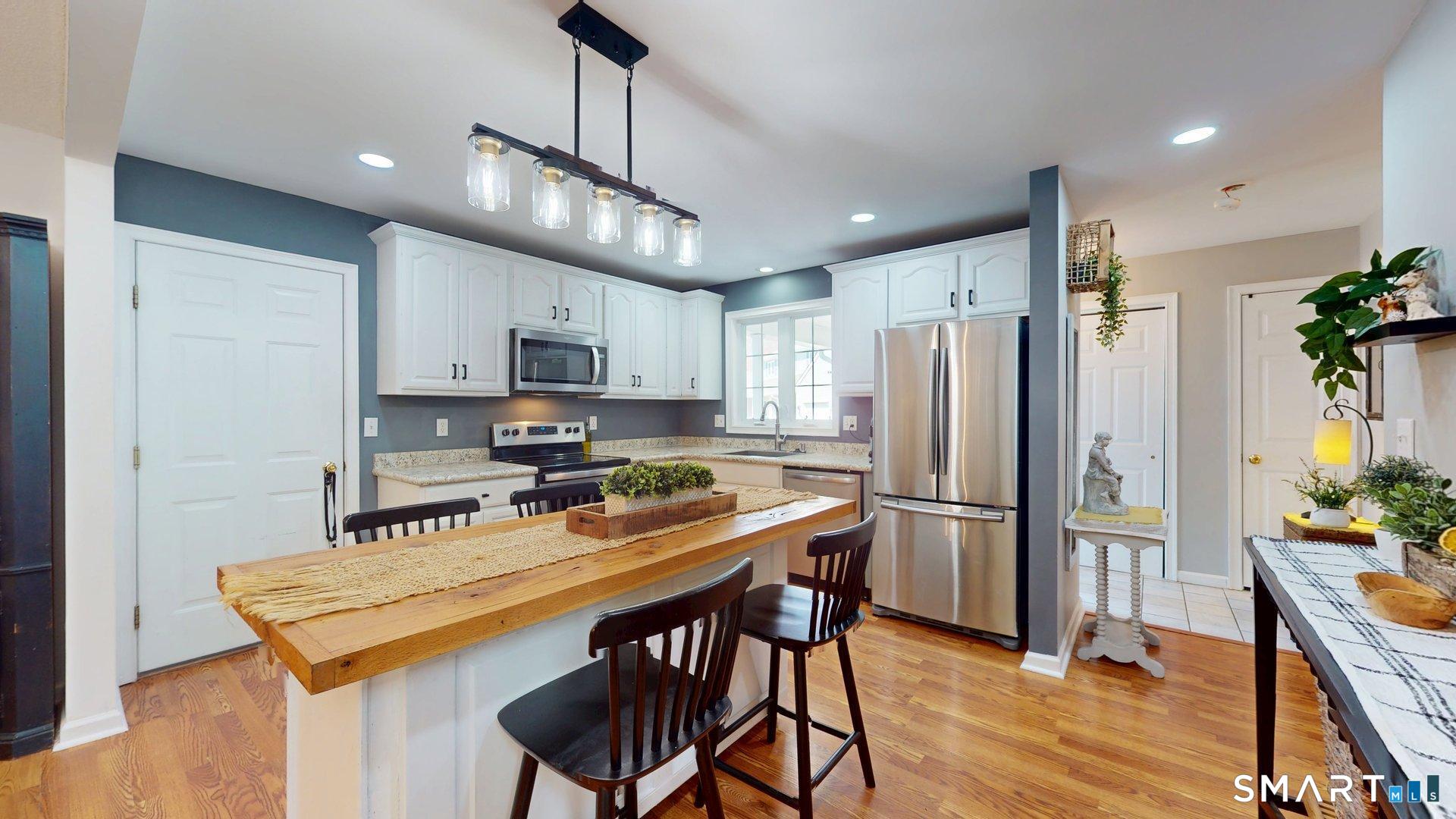 98 Dibble Hollow Lane 98