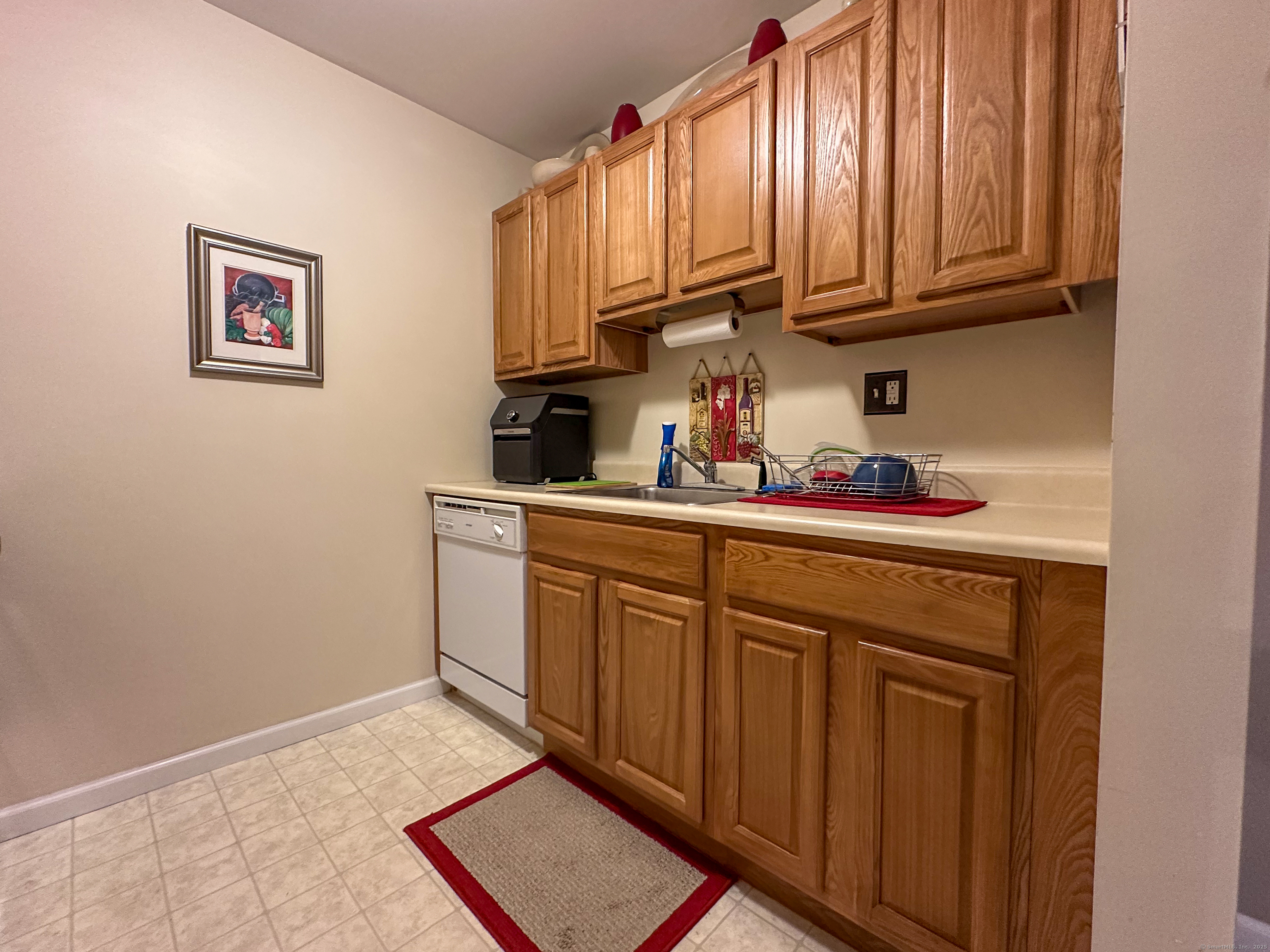 49 Glade Street #B4, West Haven, Connecticut image 3