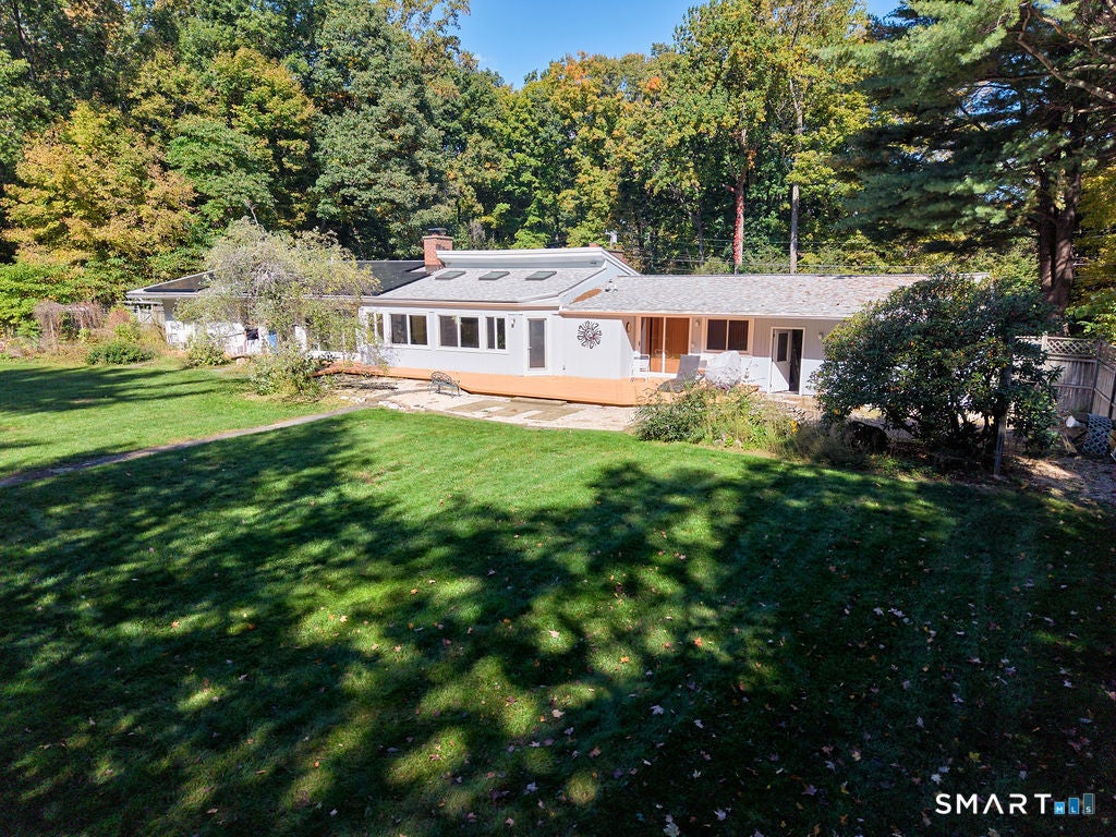 24 Saunders Lane