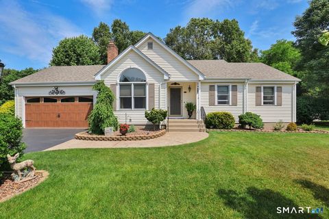 Photo of 53 Chelsea Ridge, Vernon, CT 06066 (MLS # 24181731)