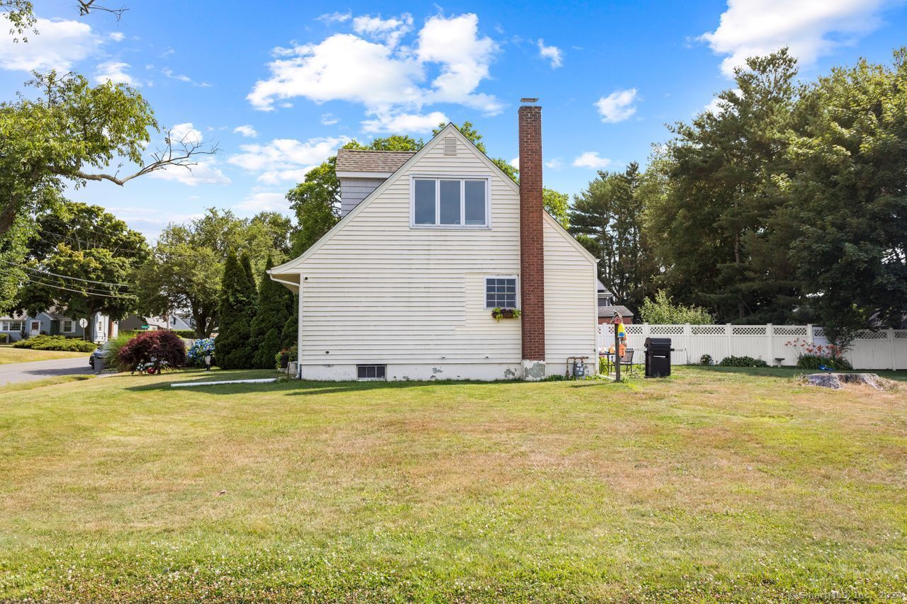 265 Lighthouse Avenue