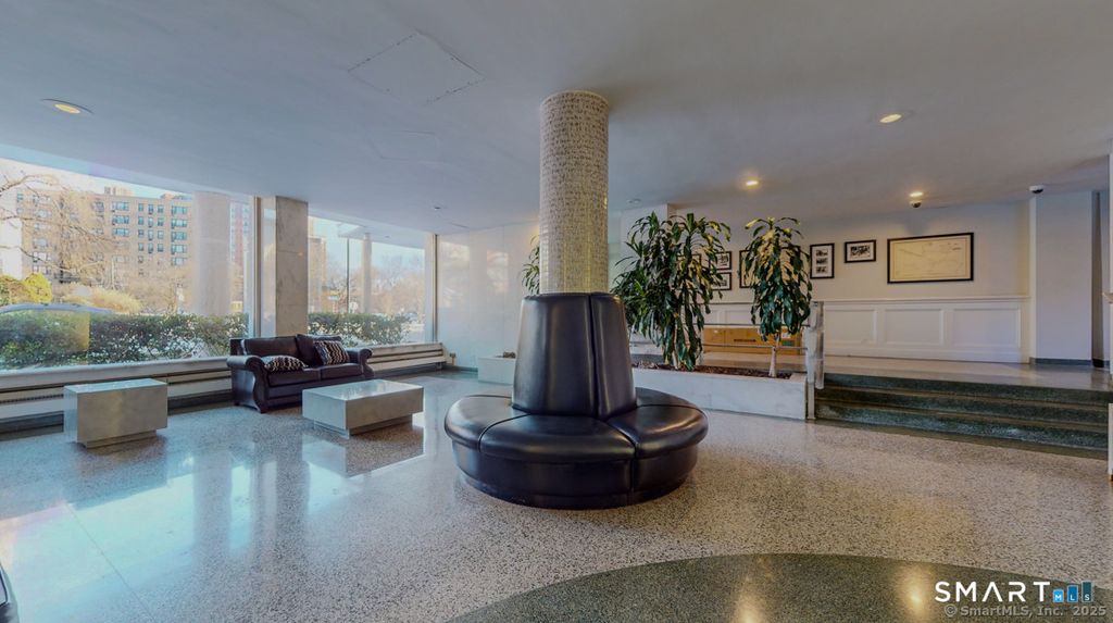 Photo of 444 Bedford Street #APT 3G, Stamford, CT 06901 (MLS # 24153572)