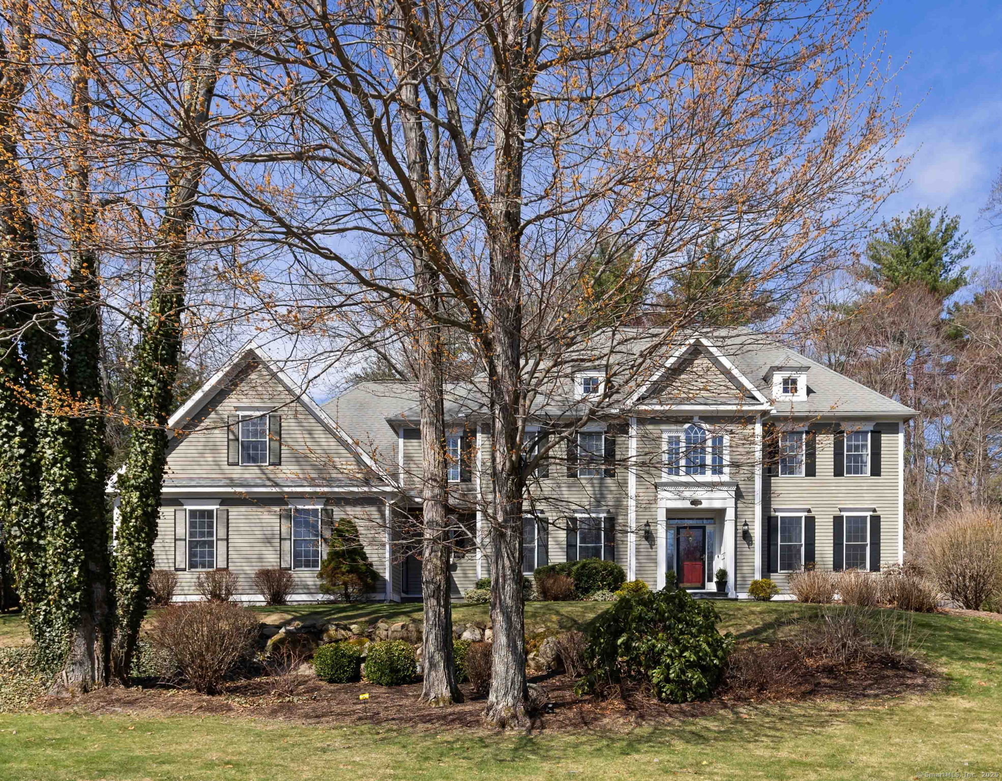 Westbury, Avon, Connecticut - 4 Bedrooms  
5.5 Bathrooms  
10 Rooms - 